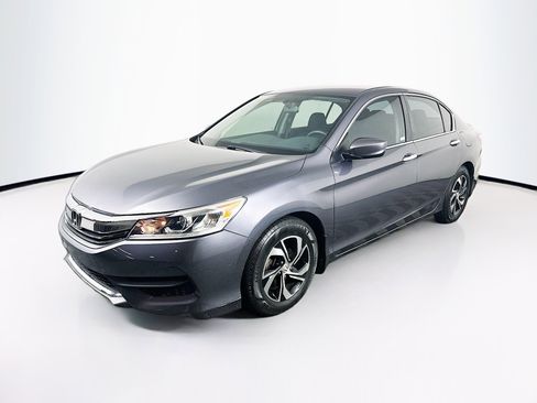 Used 2017 Honda Accord LX image 3