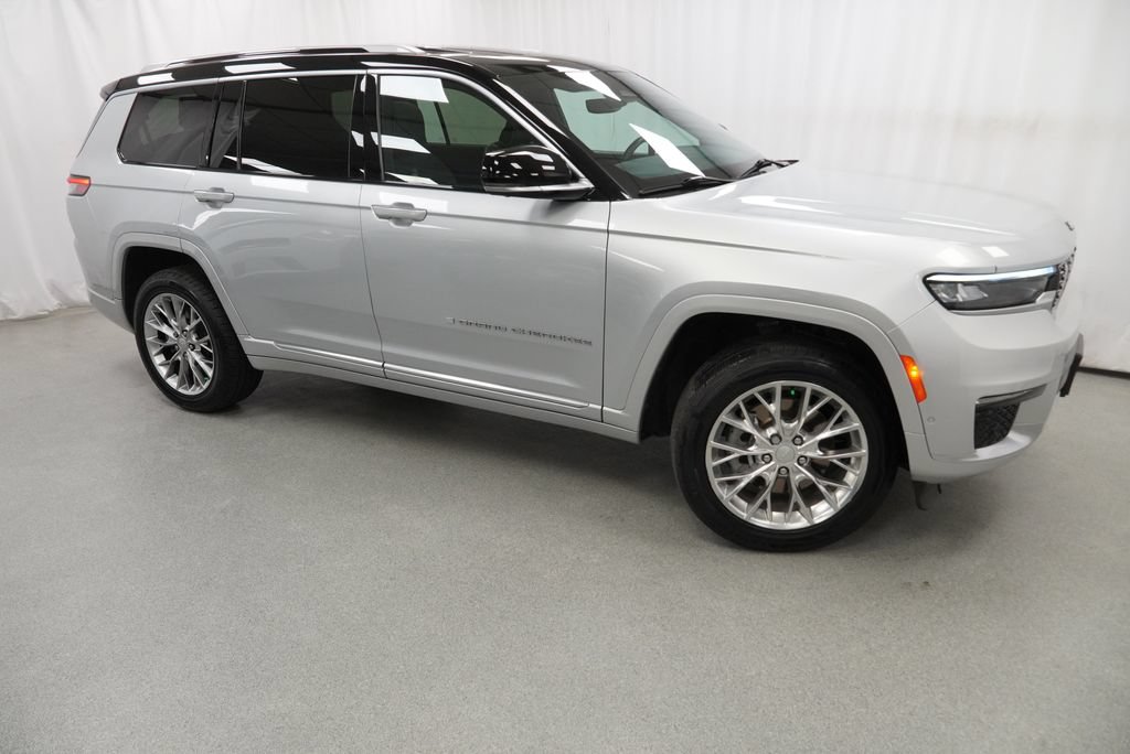 Used 2021 Jeep Grand Cherokee L Summit w/ Luxury Tech Group V AWD/4WD image 16