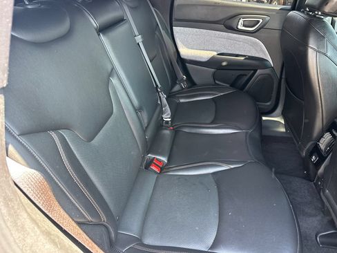Used 2023 Jeep Compass Latitude AWD/4WD image 15