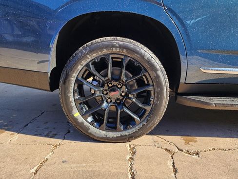 New 2026 GMC Yukon Elevation image 57