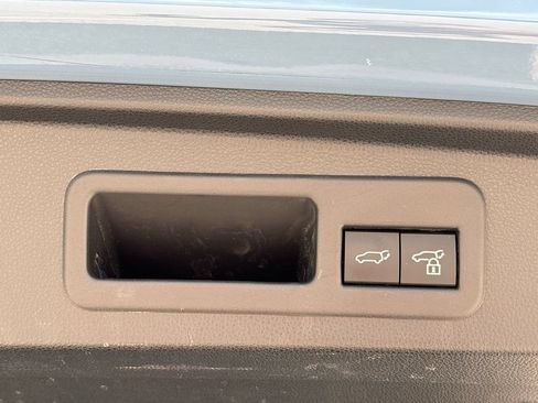 Used 2025 Toyota 4Runner Limited w/ Tow Technology Package AWD/4WD image 7