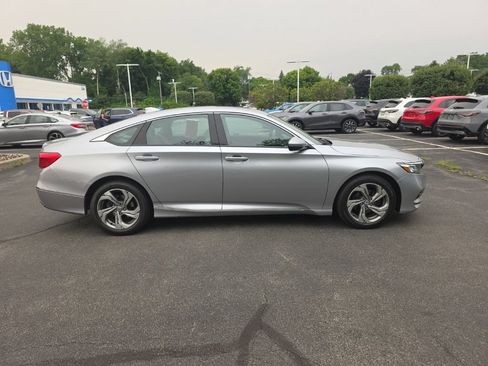 Used 2018 Honda Accord EX image 8