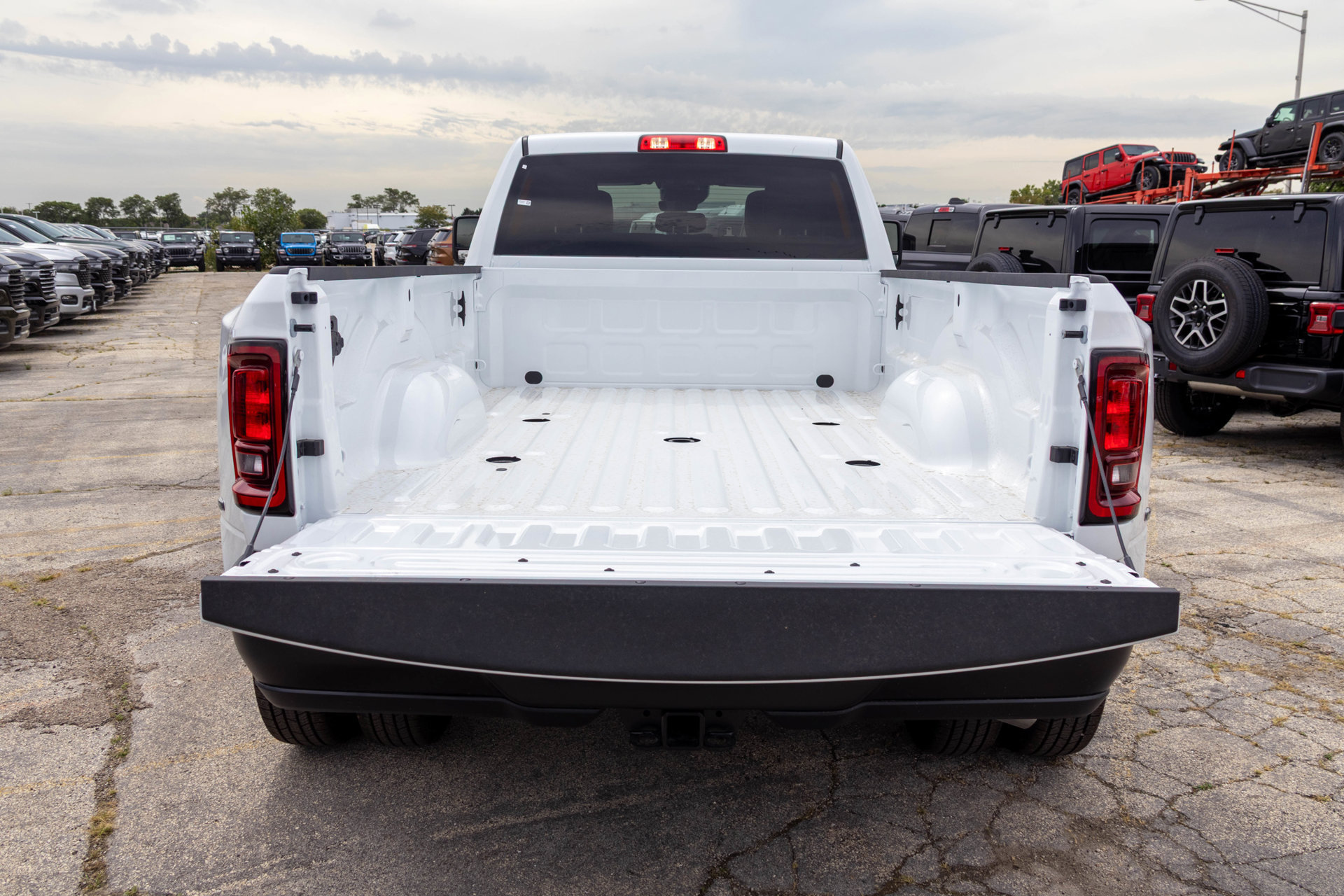 New 2027 RAM 3500 Tradesman AWD/4WD image 13