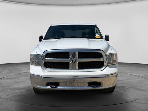 Used 2022 RAM 1500 Classic SLT AWD/4WD image 3