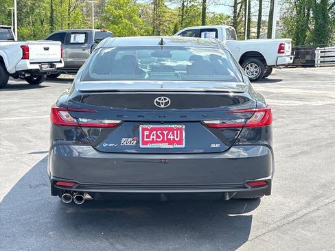 Used 2026 Toyota Camry SE FWD image 29