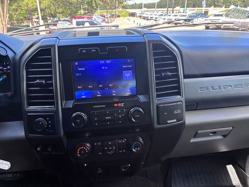 Used 2022 Ford F250 XLT AWD/4WD image 24