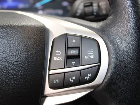 Used 2023 Ford Explorer XLT w/ Equipment Group 202A AWD/4WD image 33