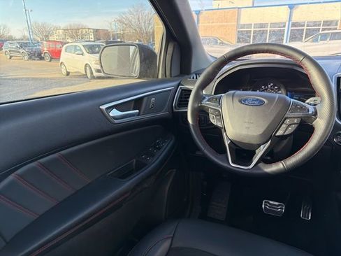 Used 2024 Ford Edge ST-Line image 14