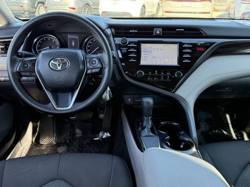 Certified 2019 Toyota Camry LE image 28