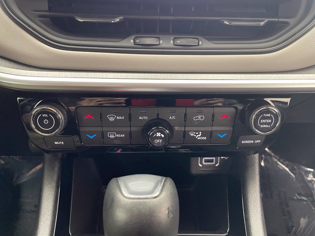 Used 2024 Jeep Compass Limited w/ Elite Group AWD/4WD image 7