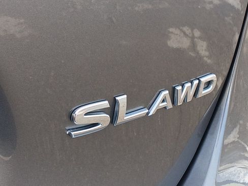 Used 2022 Nissan Rogue Sport SL w/ Premium Package image 31