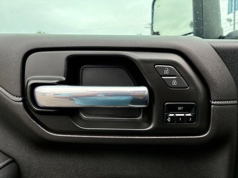 Used 2022 Chevrolet Silverado 3500 LTZ w/ LTZ Premium Package AWD/4WD image 15