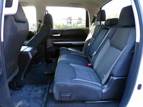 Used 2014 Toyota Tundra SR5 w/ SR5 Upgrade Package AWD/4WD image 30
