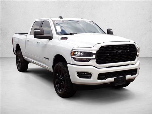 Used 2024 RAM 2500 Big Horn w/ Night Edition AWD/4WD image 6