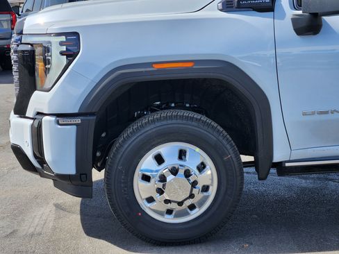 New 2026 GMC Sierra 3500 Denali Ultimate image 5