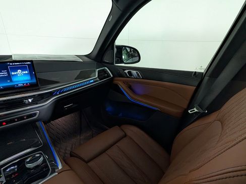 Used 2024 BMW X5 M60i image 24