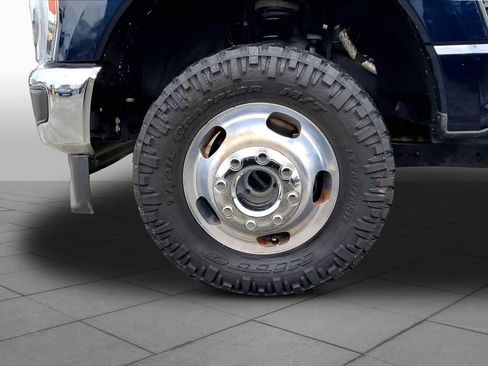 Used 2023 Ford F350 Lariat AWD/4WD image 10