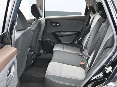 Used 2023 Nissan Rogue SV FWD image 30