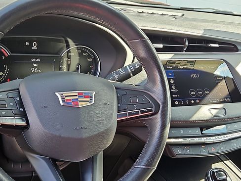Certified 2023 Cadillac XT4 Sport FWD image 17