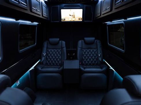 Used 2019 Mercedes-Benz Sprinter 4x4 170 image 20