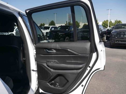 New 2025 Jeep Grand Cherokee Laredo X image 19