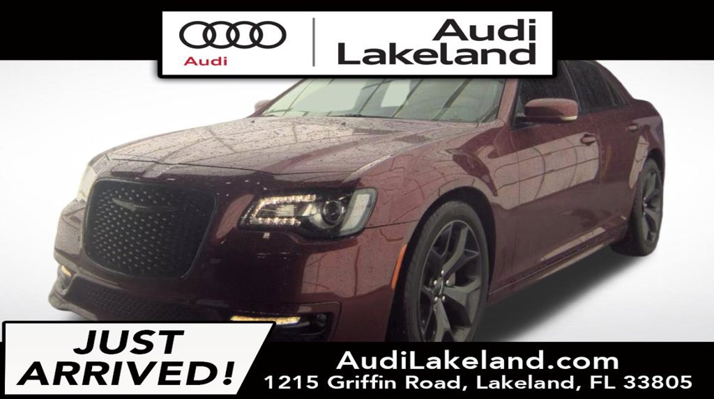 Used 2023 Chrysler 300 Touring L w/ Comfort Group RWD image 1