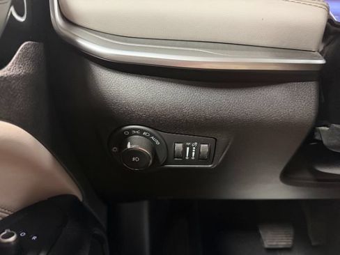 Used 2025 Jeep Compass Limited AWD/4WD image 20