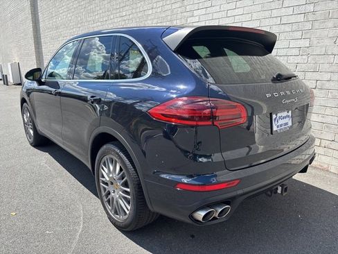 Used 2016 Porsche Cayenne S image 8