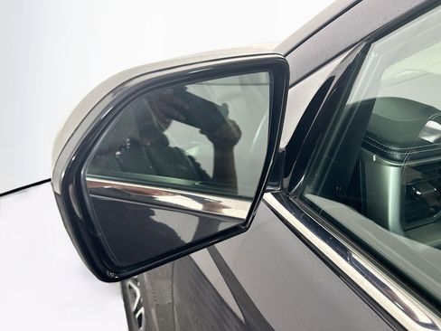 Used 2024 Ford Expedition Max XLT image 16