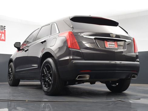 Used 2017 Cadillac XT5 Luxury w/ Driver Awareness Package image 33