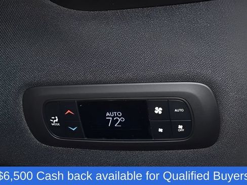 New 2026 Chrysler Pacifica Select FWD image 29