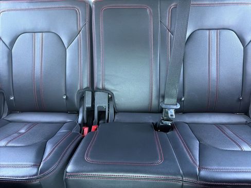 Used 2024 Ford Expedition Limited AWD/4WD image 13