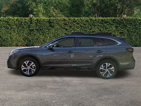 Used 2022 Subaru Outback Limited image 7