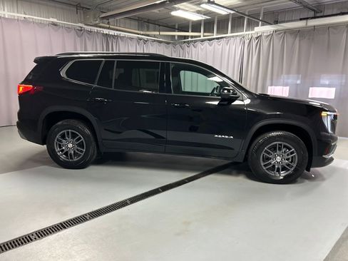 Used 2025 GMC Acadia Elevation image 8