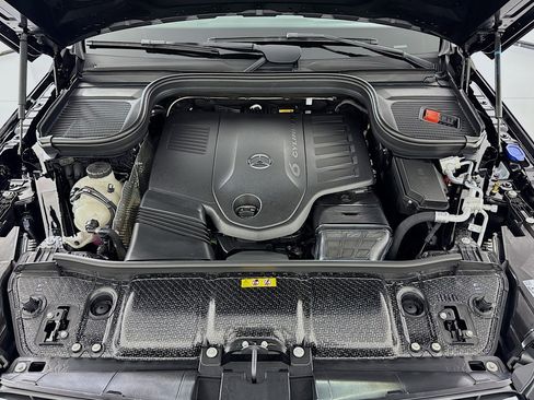 New 2026 Mercedes-Benz GLS 450 4MATIC image 11