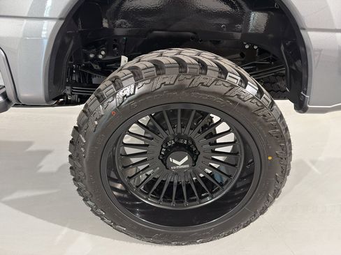 Used 2026 Ford F250 Platinum w/ Platinum Plus Package image 6