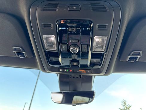 New 2026 GMC Yukon Denali w/ Denali Reserve Package AWD/4WD image 25