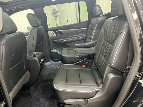 New 2026 Buick Enclave Avenir w/ Super Cruise Package image 24