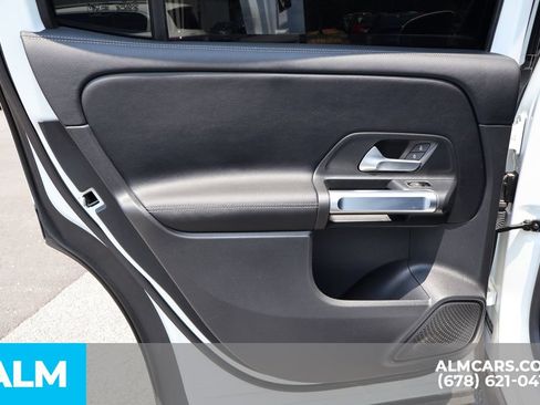 Used 2024 Mercedes-Benz GLB 250 image 22