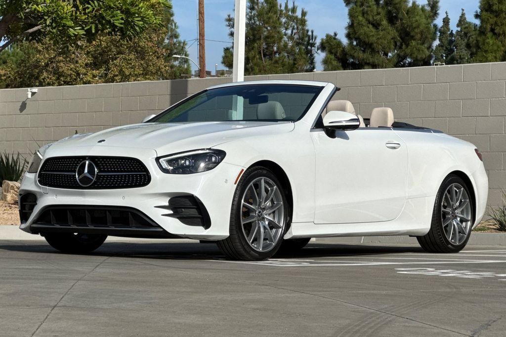 Used 2023 Mercedes-Benz E 450 Cabriolet image 10