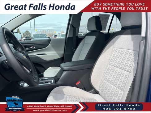 Used 2022 Chevrolet Equinox LT w/ Driver Convenience Package image 18