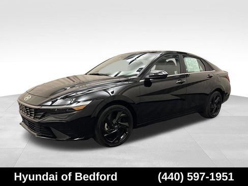 Used 2026 Hyundai Elantra SEL Sport Premium w/ Cargo Package FWD image 1