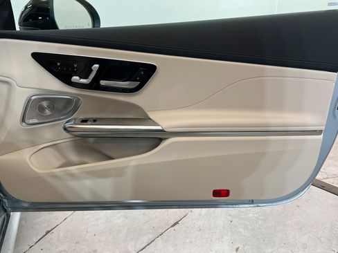 New 2026 Mercedes-Benz CLE 300 4MATIC Coupe image 18