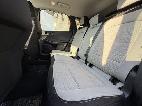 Used 2023 Ford Escape Active AWD/4WD image 50