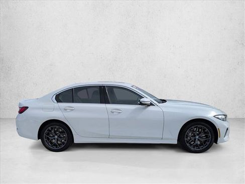Used 2025 BMW 330i xDrive Sedan w/ M Sport Package AWD/4WD image 4