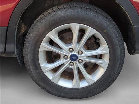 Used 2019 Ford Escape SEL image 6