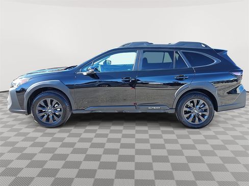 Used 2025 Subaru Outback Onyx Edition XT image 8