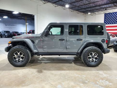 Used 2021 Jeep Wrangler Unlimited Rubicon w/ Cold Weather Group AWD/4WD image 13