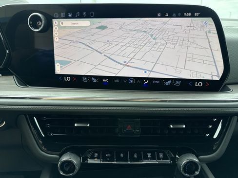 New 2026 Chevrolet Suburban Premier AWD/4WD image 11