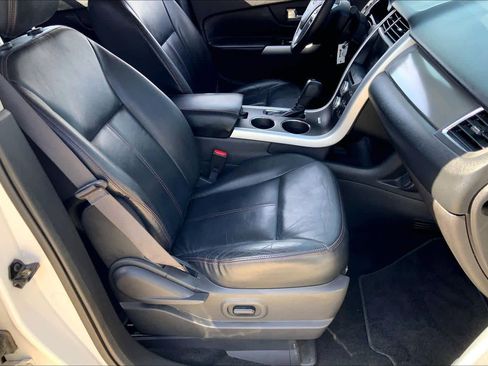 Used 2013 Ford Edge SEL image 9